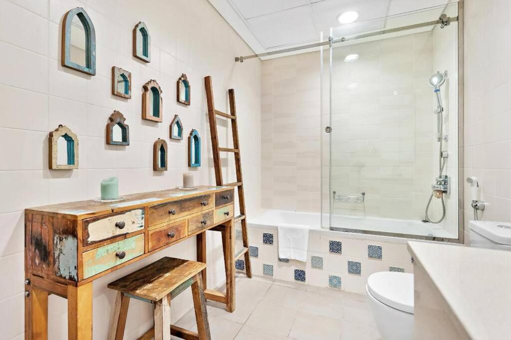 Apartment Koyo In The Heart Of Jbr Beach - 3Bdr Dubai Exteriör bild