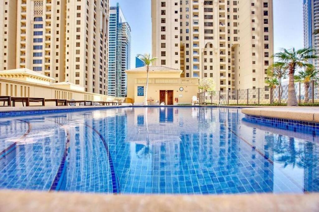 Apartment Koyo In The Heart Of Jbr Beach - 3Bdr Dubai Exteriör bild
