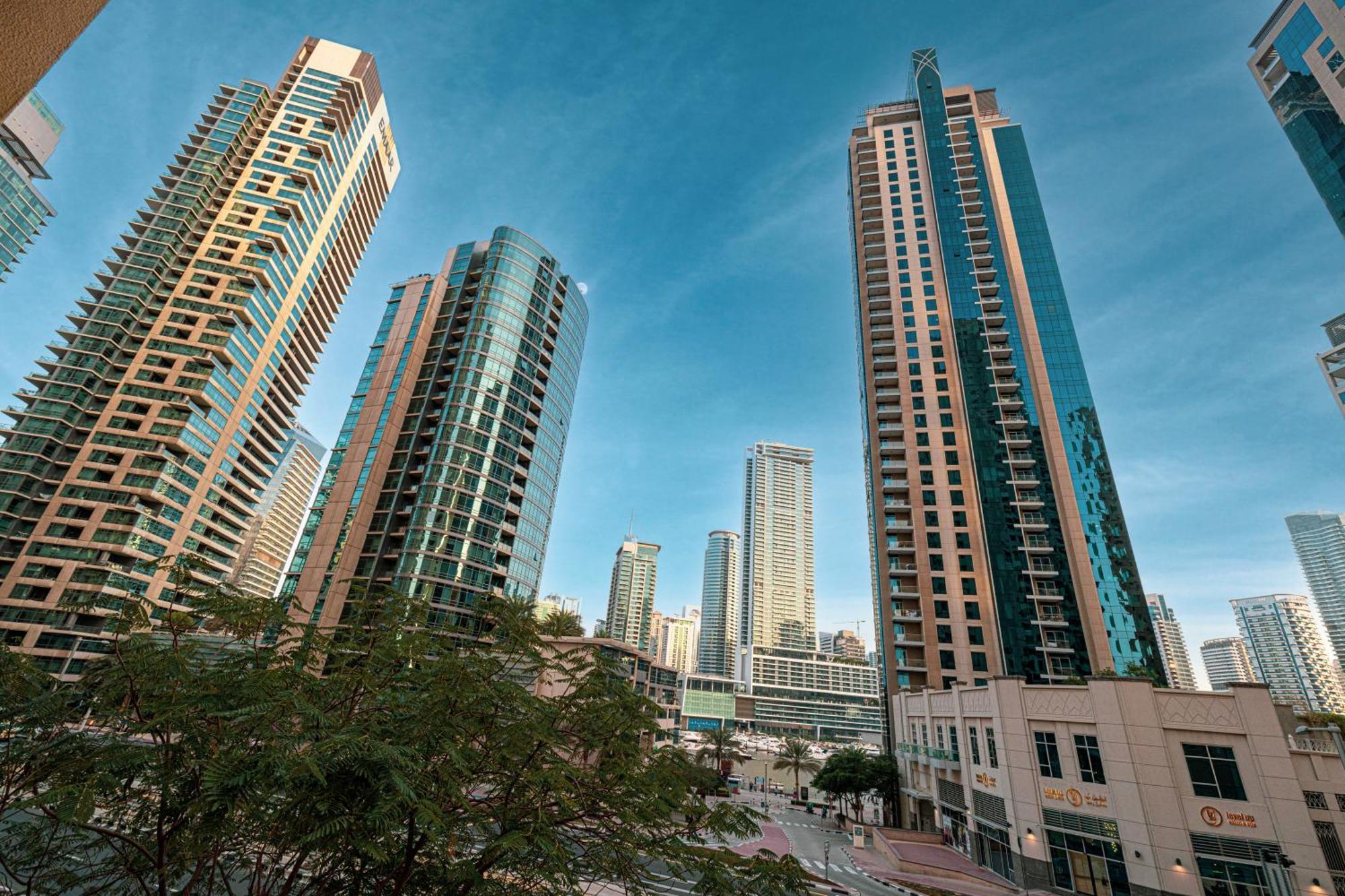Apartment Koyo In The Heart Of Jbr Beach - 3Bdr Dubai Exteriör bild