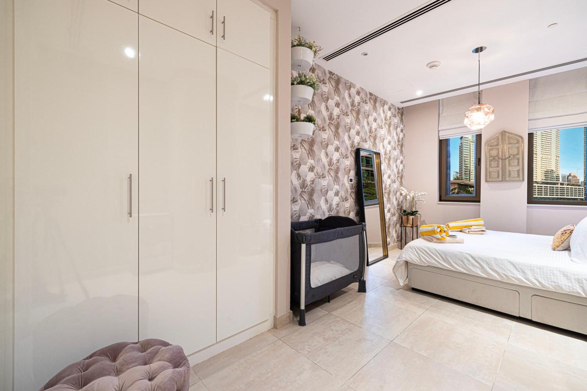 Apartment Koyo In The Heart Of Jbr Beach - 3Bdr Dubai Exteriör bild