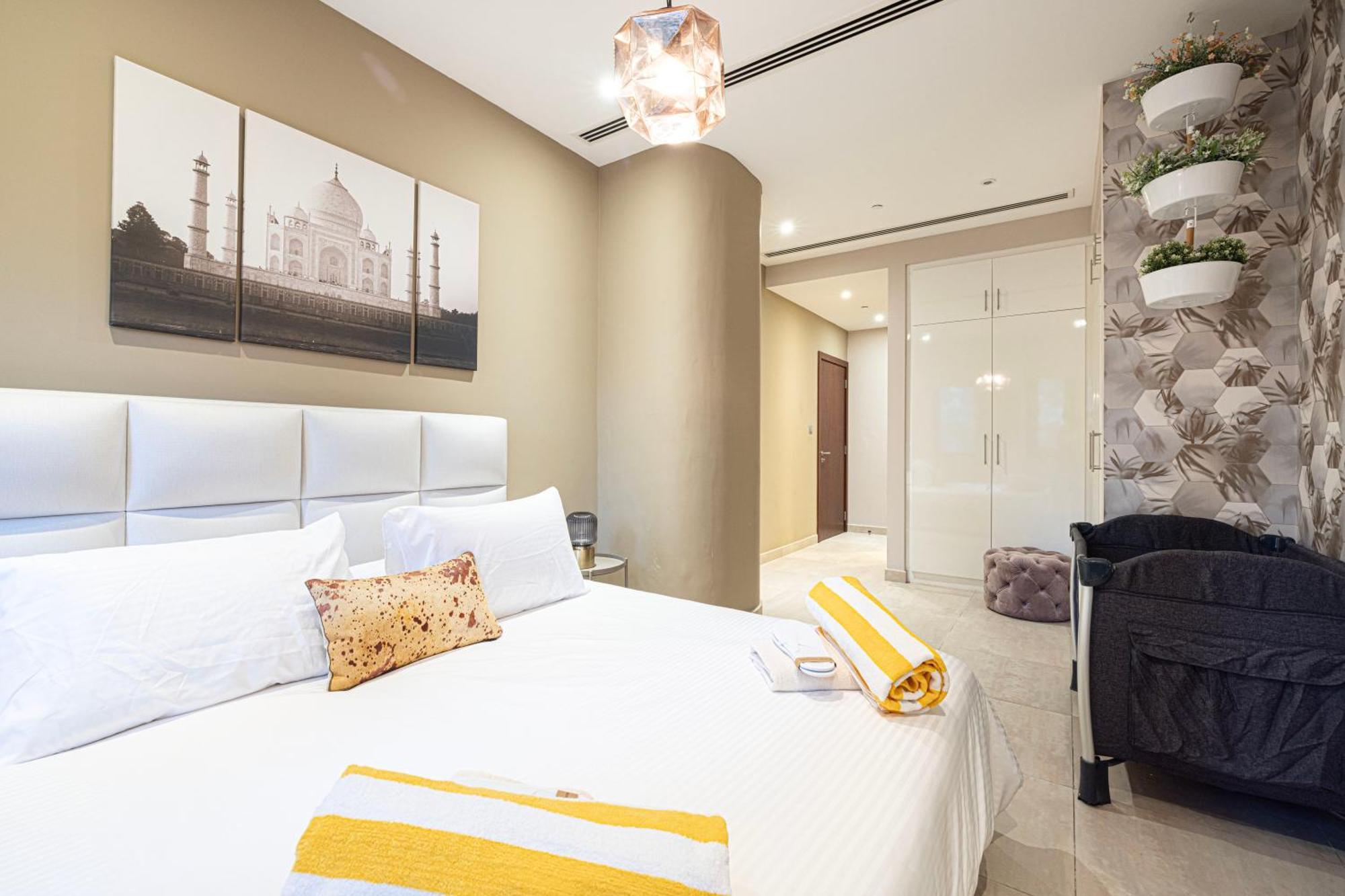 Apartment Koyo In The Heart Of Jbr Beach - 3Bdr Dubai Exteriör bild
